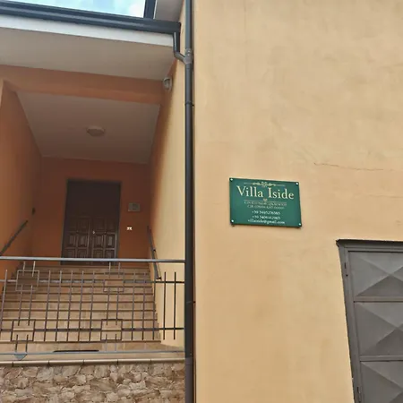 Iside Roggiano Gravina